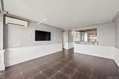 25-40 Shore Boulevard, Astoria, NY 11102 - Photo 7
