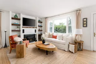 20 A Oceanview Rd, Hampton Bays, NY 11968 - Photo 3