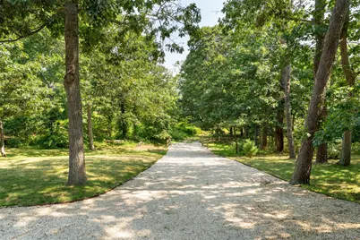 20A Oceanview Road, Hampton Bays, NY 11968 - Photo 41
