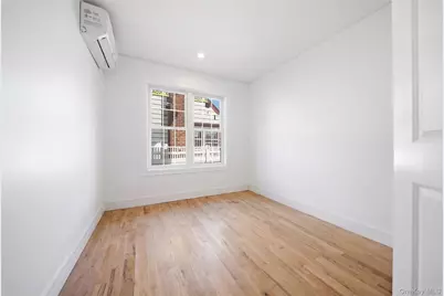 241-33 143rd Avenue, Rosedale, NY 11422 - Photo 15