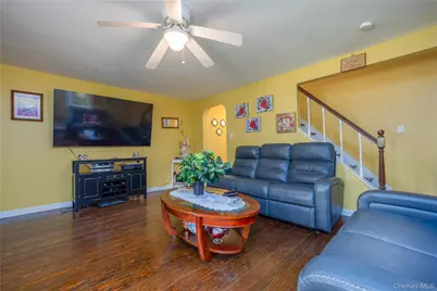 22 W Crooked Hill Road, Pearl River, NY 10965 - Photo 7