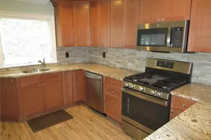 9 Gallows Hill Rd, Cortlandt Manor, NY 10567 - Photo 17
