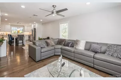 8 Hilltop Drive, Bayville, NY 11709 - Photo 11