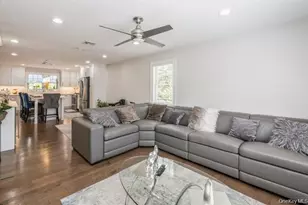 8 Hilltop Dr, Bayville, NY 11709 - Photo 11