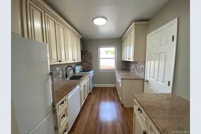 72-59 Little Neck Parkway #H-1, Glen Oaks, NY 11004 - Photo 5