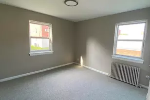72-59 Little Neck Pkwy, Glen Oaks, NY 11004 - Photo 11