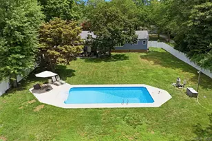 18 Millet St, Dix Hills, NY 11746 - Photo 23