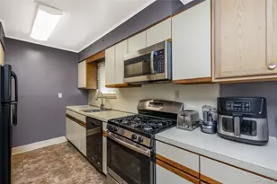16-16 202nd St, Bayside, NY 11360 - Photo 11