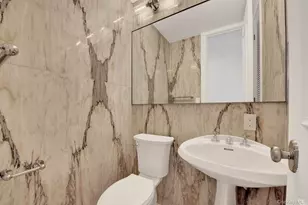 530 E 76th St, New York, NY 10021 - Photo 21