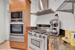530 E 76th St, New York, NY 10021 - Photo 7