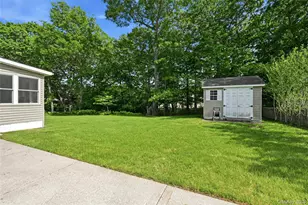 1407 Middle Rd, Calverton, NY 11933 - Photo 19