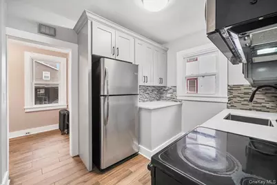 29 S 15th Avenue #1, Mount Vernon, NY 10550 - Photo 5