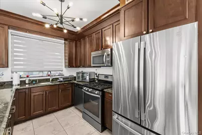 11A Forest Lane, Great Neck, NY 11024 - Photo 17
