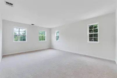1470 Claas Avenue, Holbrook, NY 11741 - Photo 35