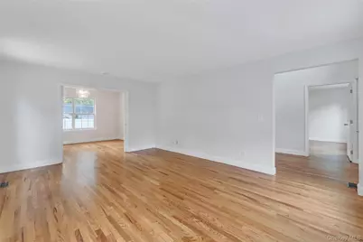 1470 Claas Avenue, Holbrook, NY 11741 - Photo 17