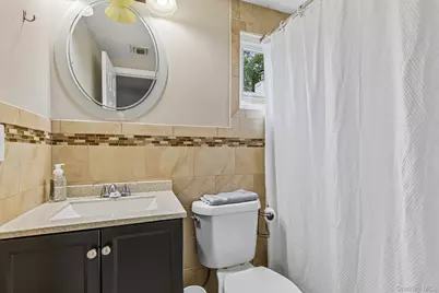 234 Buffalo Avenue, Medford, NY 11763 - Photo 23