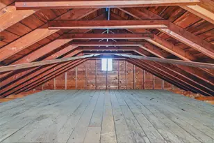 2 Hennessey Pl, Poughkeepsie, NY 12601 - Photo 15