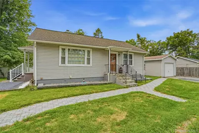 2 Hennessey Place, Poughkeepsie, NY 12601 - Photo 1