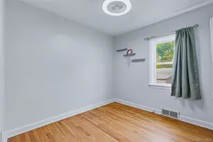 2 Hennessey Pl, Poughkeepsie, NY 12601 - Photo 11