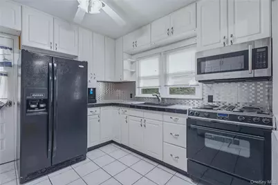 2 Hennessey Place, Poughkeepsie, NY 12601 - Photo 7