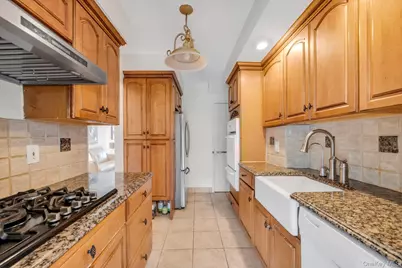 15150 11th Avenue, Whitestone, NY 11357 - Photo 5