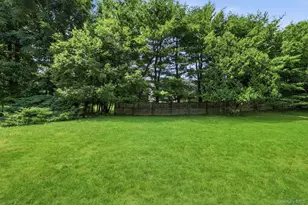 55 Sutton Park Rd, Poughkeepsie, NY 12603 - Photo 35