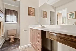 55 Sutton Park Rd, Poughkeepsie, NY 12603 - Photo 17