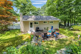 577 Wood Rd, Mahopac, NY 10541 - Photo 7