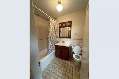 44 Muirfield Road, Rockville Centre, NY 11570 - Photo 13