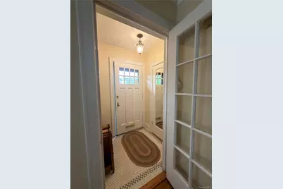 44 Muirfield Road, Rockville Centre, NY 11570 - Photo 3