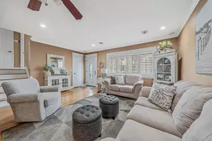 835 Pease Ln, West Islip, NY 11795 - Photo 13