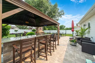 835 Pease Lane, West Islip, NY 11795 - Photo 9