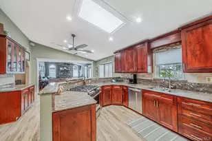 835 Pease Ln, West Islip, NY 11795 - Photo 23