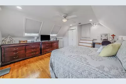 835 Pease Lane, West Islip, NY 11795 - Photo 45