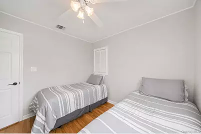 835 Pease Lane, West Islip, NY 11795 - Photo 41