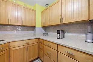 111-16 170th St, Jamaica, NY 11433 - Photo 9