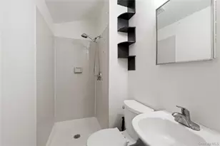 111-16 170th St, Jamaica, NY 11433 - Photo 25