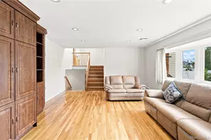 6 Navy Dr, Smithtown, NY 11787 - Photo 9