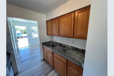 27 Lexington Lane, New Windsor, NY 12553 - Photo 5