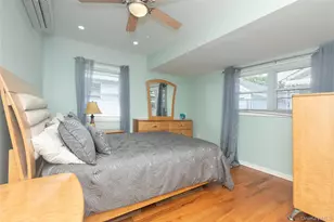 72 Edgewater Park Dr, Bronx, NY 10465 - Photo 11