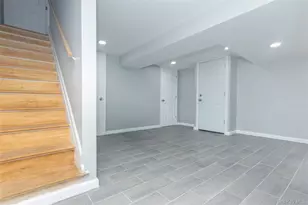 72 Edgewater Park Dr, Bronx, NY 10465 - Photo 17