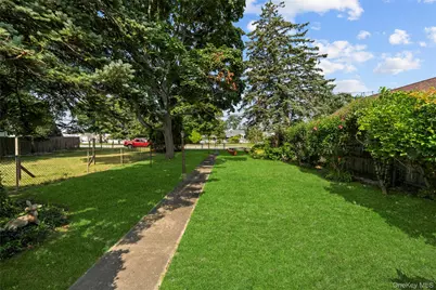 81 Wilson Avenue, Amityville, NY 11701 - Photo 33