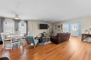 81 Wilson Ave, Amityville, NY 11701 - Photo 15
