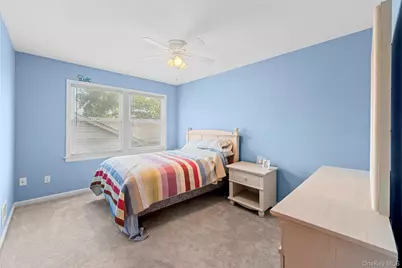 81 Wilson Avenue, Amityville, NY 11701 - Photo 27
