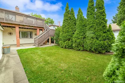 49 Roosevelt Court, Westbury, NY 11590 - Photo 23