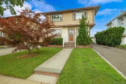 49 Roosevelt Court, Westbury, NY 11590 - Photo 1