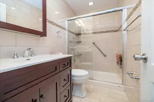 49 Roosevelt Ct, Westbury, NY 11590 - Photo 9