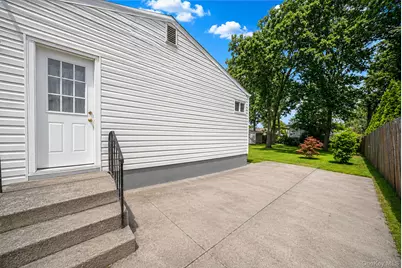237 Dovecote Lane, Central Islip, NY 11722 - Photo 21
