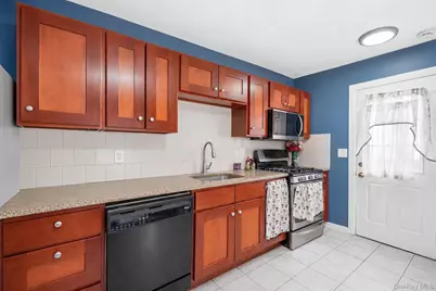 237 Dovecote Lane, Central Islip, NY 11722 - Photo 7