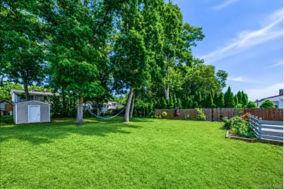 237 Dovecote Lane, Central Islip, NY 11722 - Photo 27